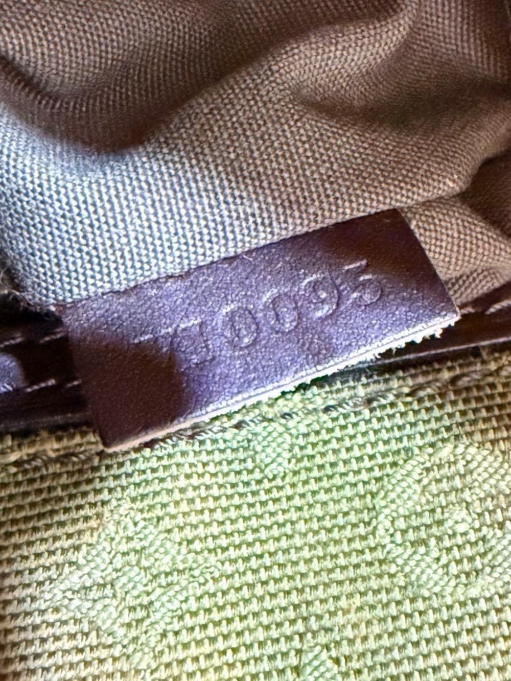 Louis Vuitton Green Ombre Shoulder Bag with Front Pocket and Brown Trim - Picture 8 of 12